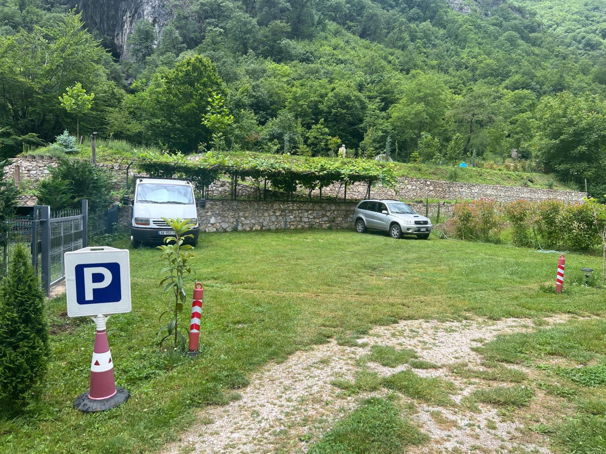 Vila Alexander B&B Valbone Exterior foto