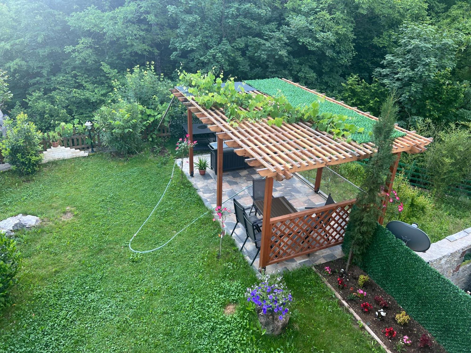 Vila Alexander B&B Valbone Exterior foto