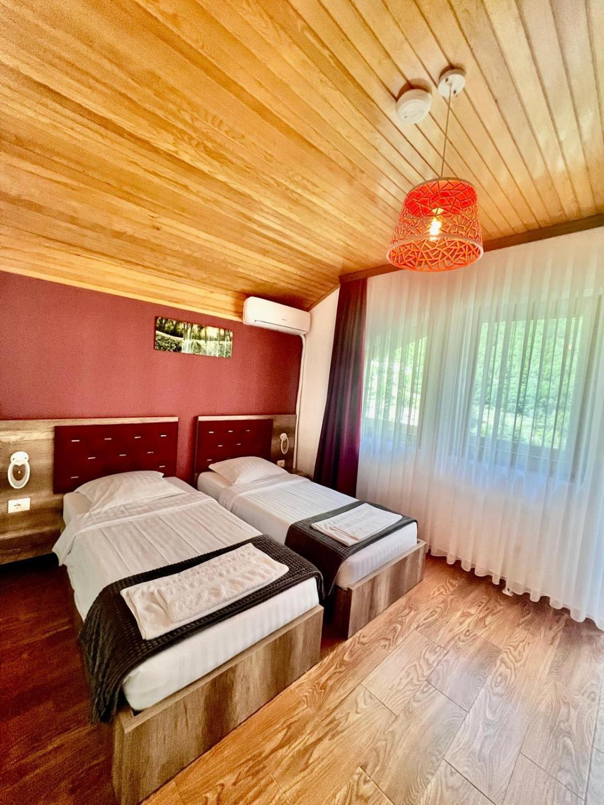 Vila Alexander B&B Valbone Exterior foto